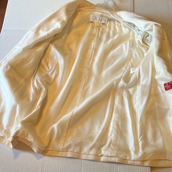 VTG-ESCADA Margaretha ley-12(44)-cream-angora wool blend, lined, blazer/jacket. - Picture 7 of 16